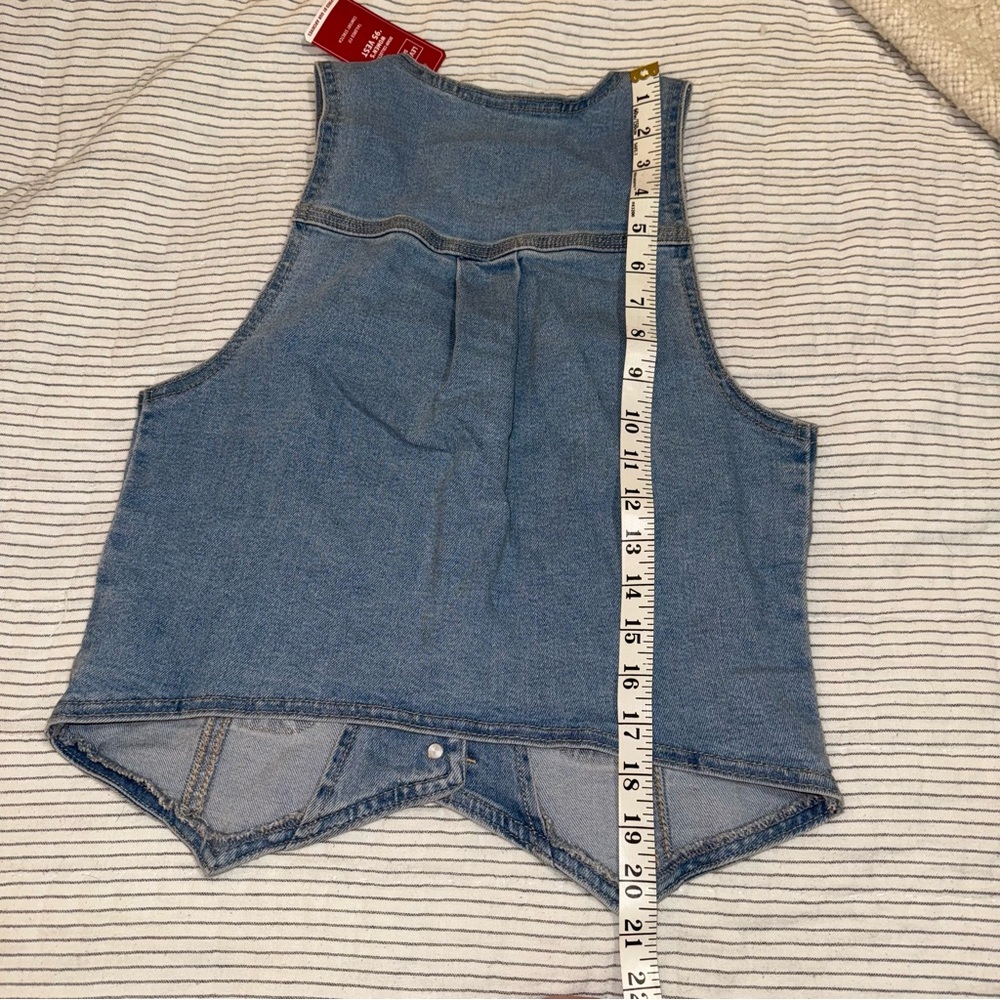 NWT Levi’s Denim Vest xsmall - Picture 5 of 6